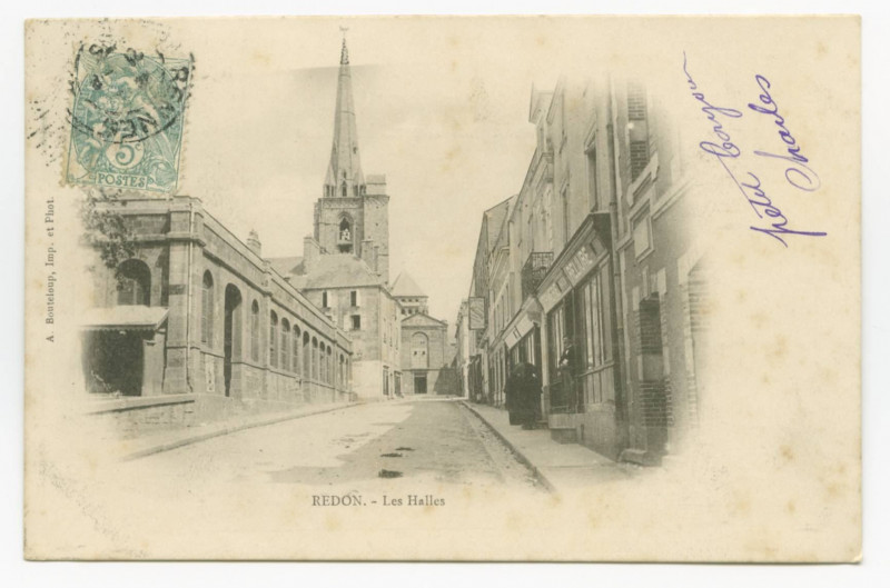Carte postale ancienne Redon.- Les Halles
