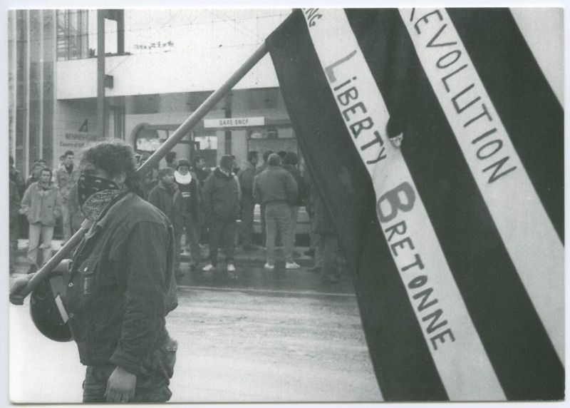 Carte postale ancienne Rennes - Manifestations du 4 Février 1994 3 - La Gare Sncf Boulevard Solférino