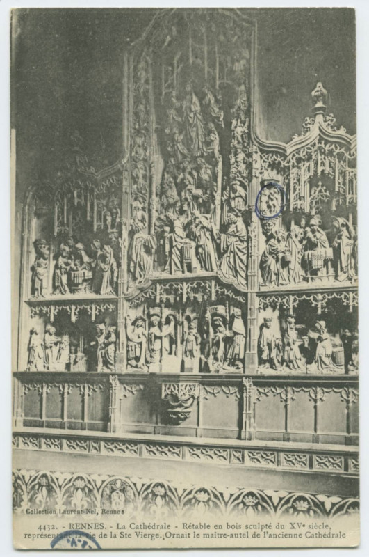 Carte postale ancienne 83 Rennes - La Cathédrale - Retable en bois sculpté du XV° siècle, représentant lavie de la Ste Vierge, ornait le maître-autel de l'ancienne Cat