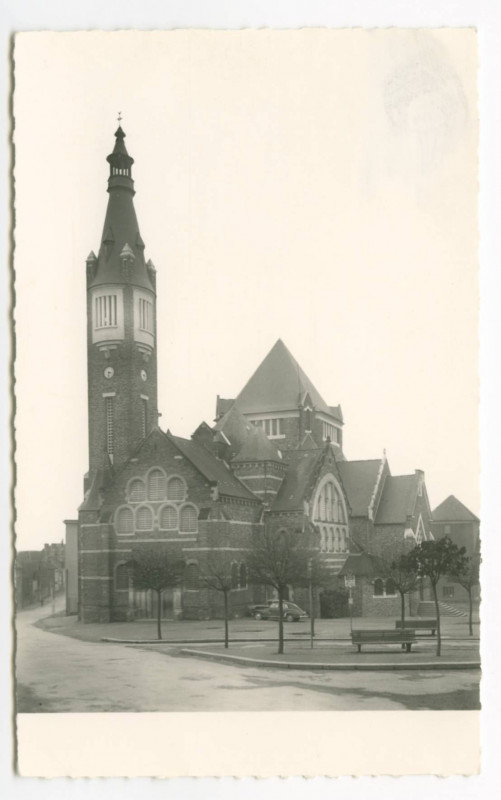 Carte postale ancienne Eglise Ste Jeanne d'Arc - Rennes (I.-et-V.)
