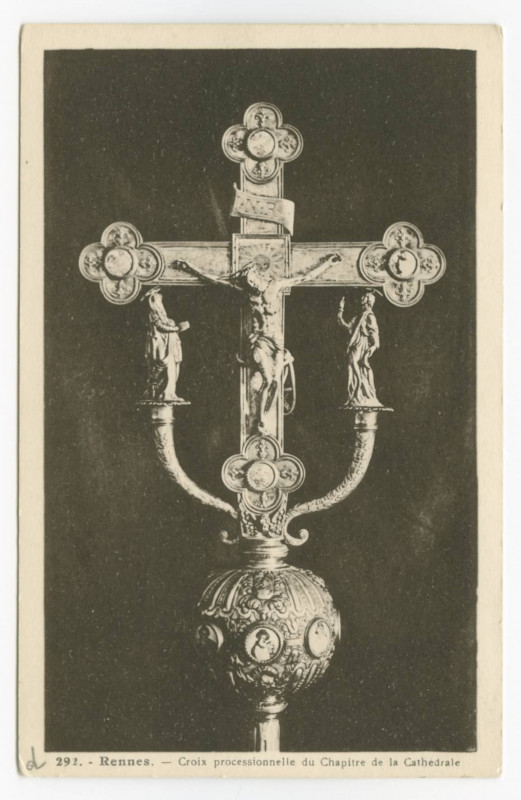 Carte postale ancienne 292. - Rennes. - Croix processionnelle du Chapitre de la Cathédrale.