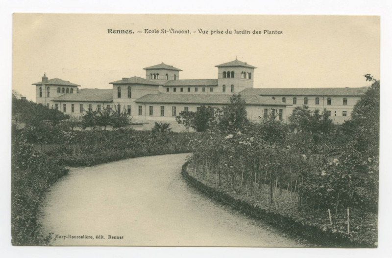 Carte postale ancienne Rennes. - Ecole St-Vincent. - Vue prise du Jardin des Plantes.