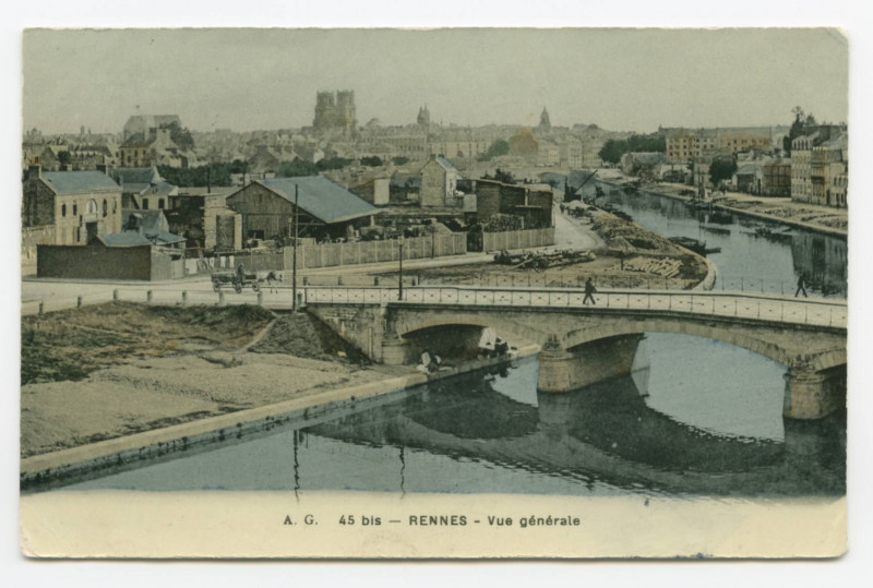 Carte postale ancienne Rennes - Vue Generale.