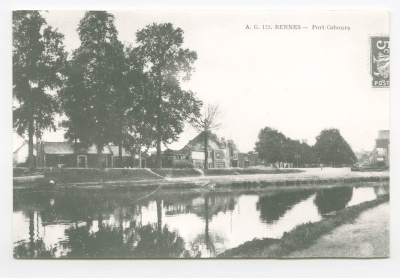 Carte postale ancienne 129. - Rennes - Port Cahour.