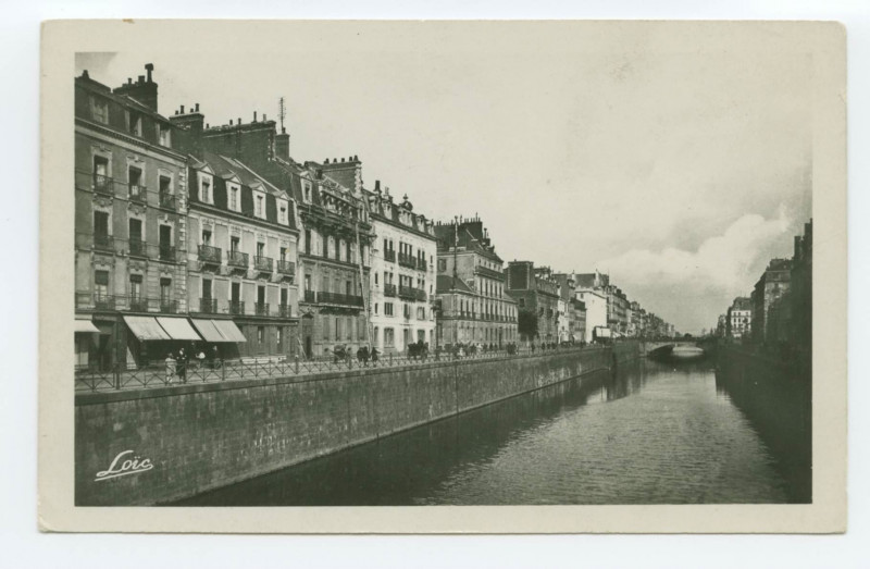 Carte postale ancienne 4464. Rennes. - Quai Dugay-Trouin et la Vilaine.
