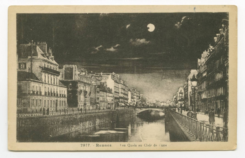 Carte postale ancienne 2977.- Rennes. - Les Quais au Clair de Lune