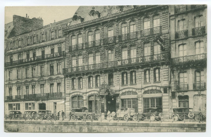 Carte postale ancienne Rennes - Quai Lamennais.