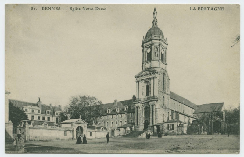 Carte postale ancienne 87. - Rennes. - Eglise Notre-Dame La Bretagne