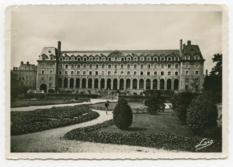 Carte postale ancienne 558. - Rennes - Le Palais Saint-Georges.
