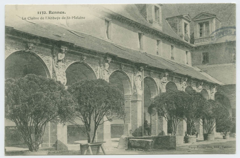 Carte postale ancienne 1132. Rennes - Cloître de l'abbaye St-Melaine