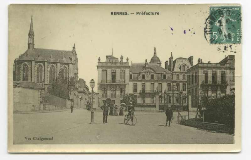 Carte postale ancienne Rennes - La Préfecture