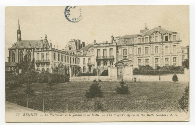 Carte postale ancienne 66 Rennes. - La Préfecture et le Jardin de la Motte. - The Prefect's offices of the Motte Garden - A.G.