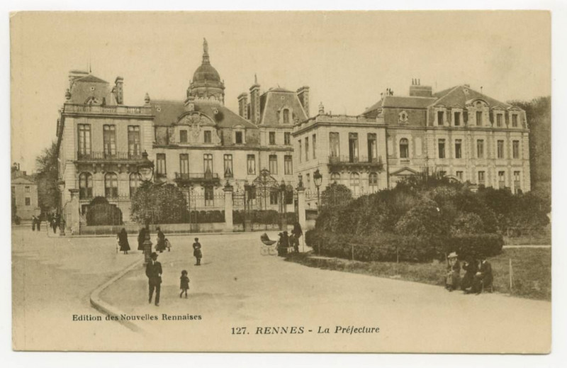 Carte postale ancienne 127 - Rennes - La Préfecture