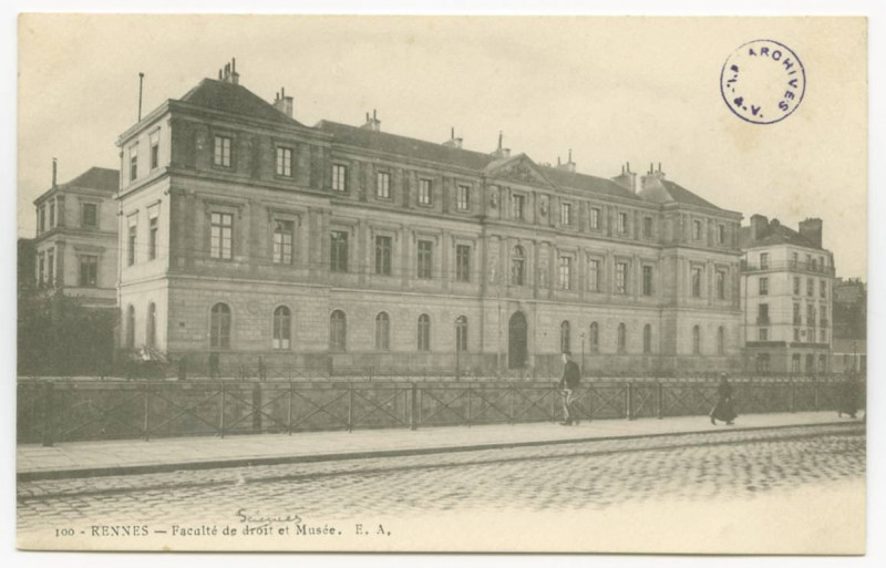 Carte postale ancienne 100 - Rennes - Faculté de Sciences et Musée