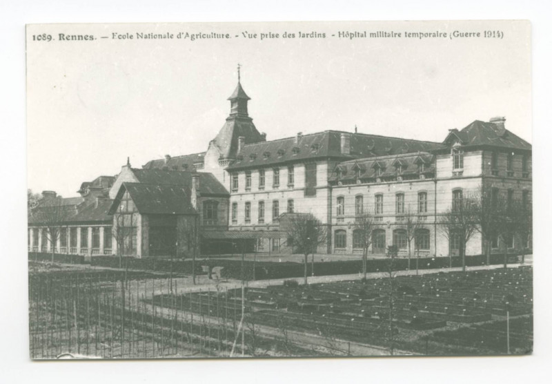Carte postale ancienne 1089. - Rennes. - Ecole Nationale D'Agriculture - Vue Prise Des Jardins - Hôpital Militaire temporaire (Guerre 1914)