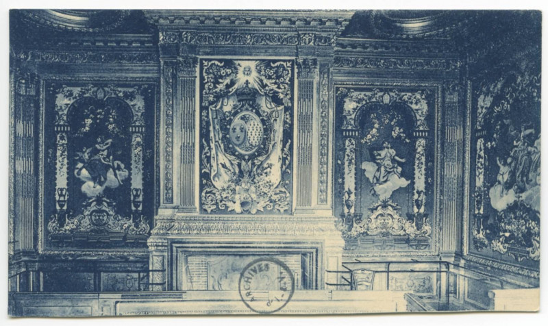 Carte postale ancienne [RENNES. - Parlement de Bretagne, Palais de justice - Chambre du conseil de la Grand-Chambre, 1° chambre civile : Dessus de cheminée, boiseries.]