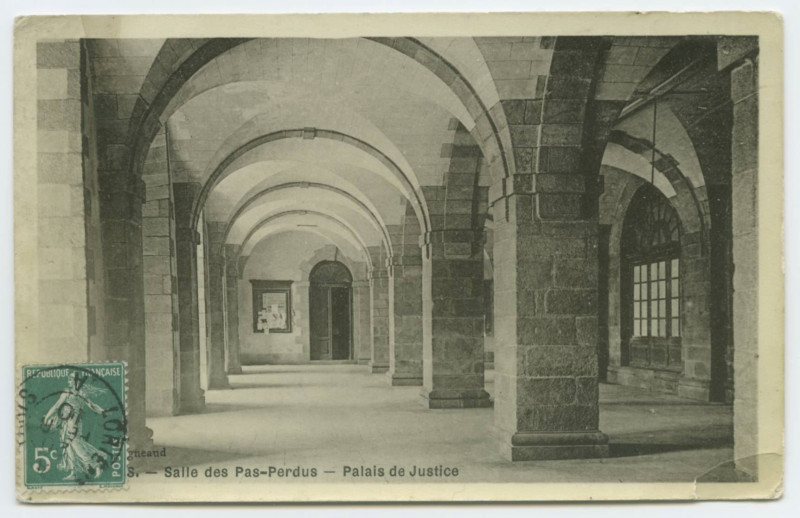 Carte postale ancienne Rennes. - Salle des Pas-Perdus - Palais de Justice.
