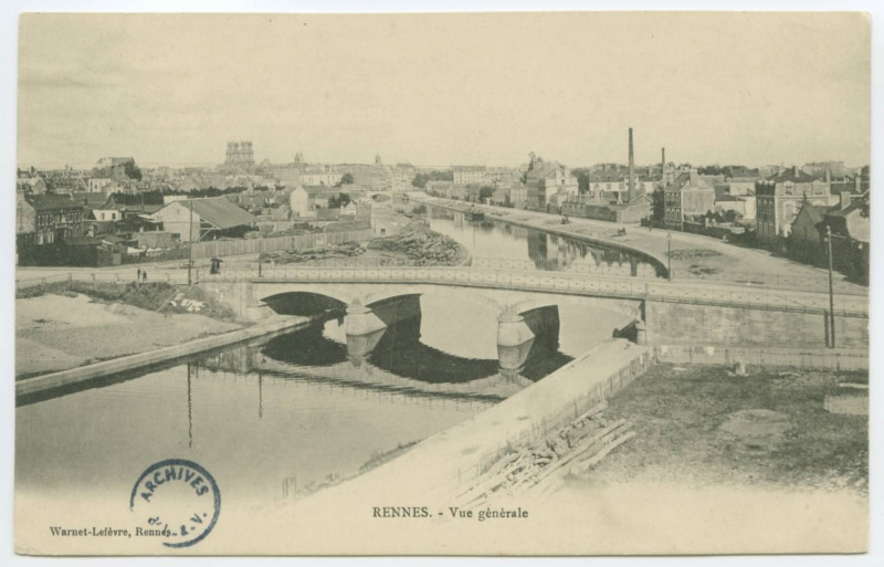 Carte postale ancienne Rennes - Vue Generale
