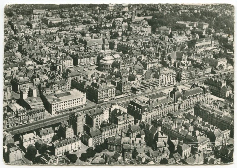Carte postale ancienne La France Vue Du Ciel... 6 - Rennes (I.-et-V.) Vue Generale.