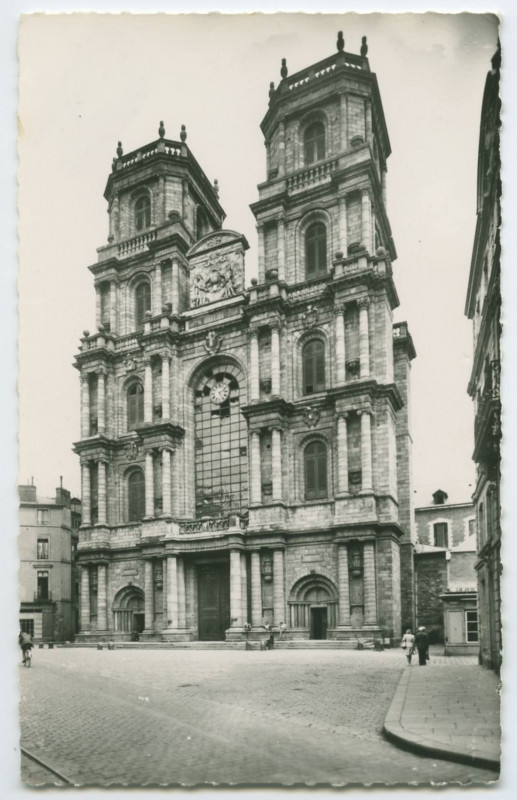 Carte postale ancienne 10. - Rennes. - La Cathédrale.