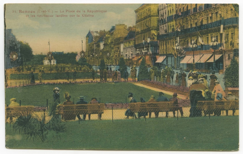 Carte postale ancienne 91. Rennes (I.-et-V.). - Place de la République et les nouveaux Jardins sur la Vilaine