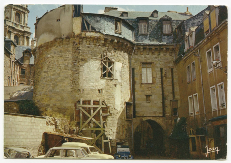 Carte postale ancienne 22.298.B.- La Bretagne. Rennes (I.-et-V.). La Porte Mordelaise (XIIIe et XVIe siècles)