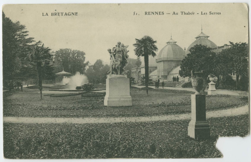 Carte postale ancienne La Bretagne. 51 - Rennes. - Au Thabor - Les Serres.