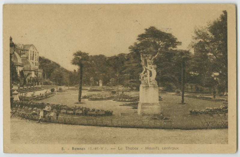 Carte postale ancienne 8. - Rennes (I.-et-V.). - Le Thabor - Massifs centraux.