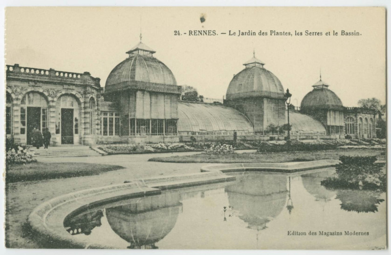 Carte postale ancienne 24. - Rennes. - Le Jardin des Plantes, les Serres et le Bassin.