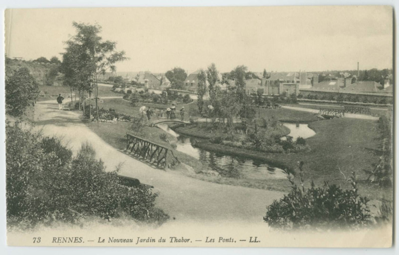 Carte postale ancienne 73. - Rennes - Le Nouveau Jardin du Thabor. - Les Ponts