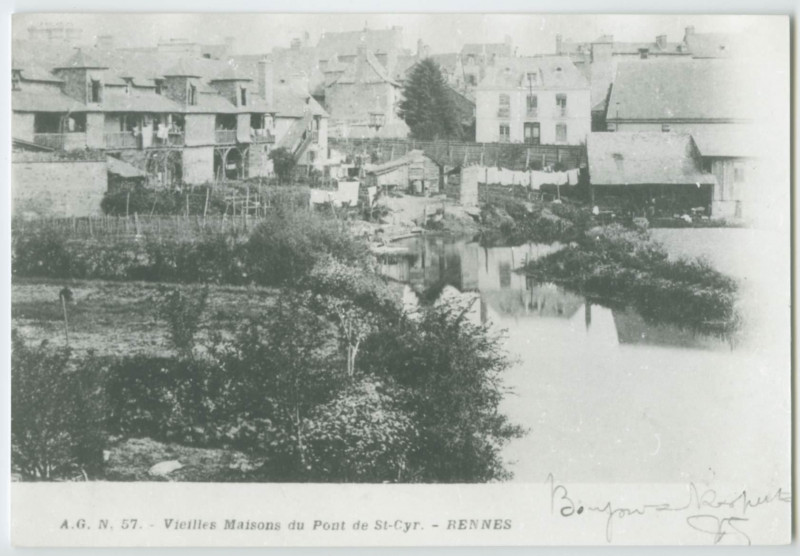 Carte postale ancienne Vieilles Maisons de St-Cyr. Rennes