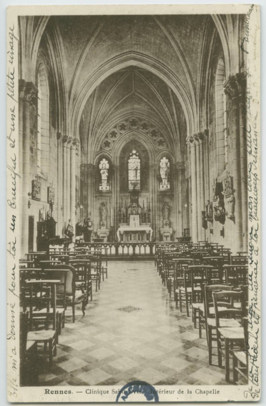 Carte postale ancienne Rennes. - Clinique Saint-Yves - Intérieur de la Chapelle.