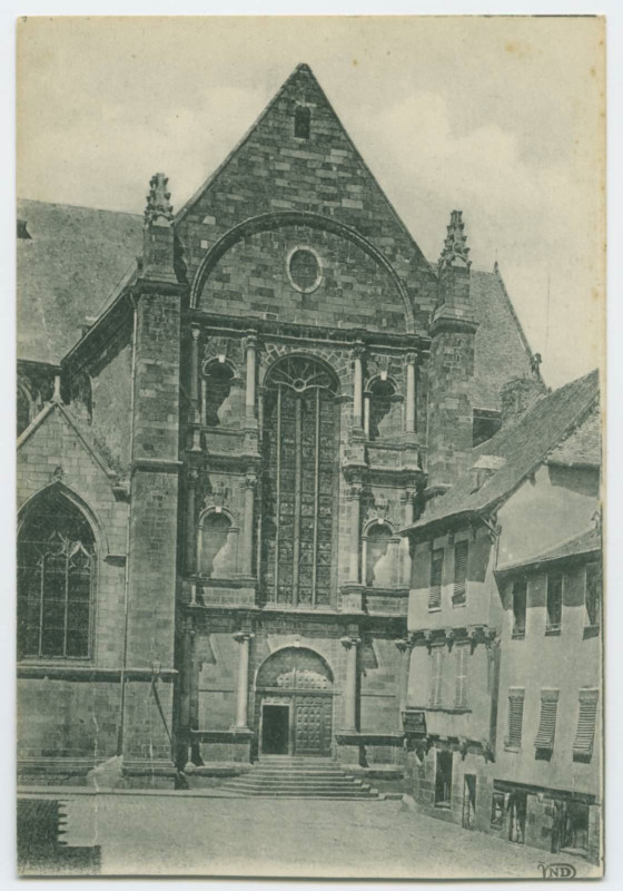 Carte postale ancienne [RENNES.- Eglise Saint-Germain, portail de côté]