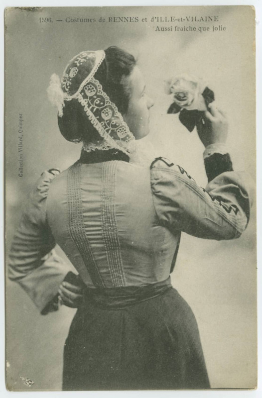 Carte postale ancienne 1596. - Costumes de Rennes et d'Ille-et-Vilaine. - Aussi fraiche que jolie.