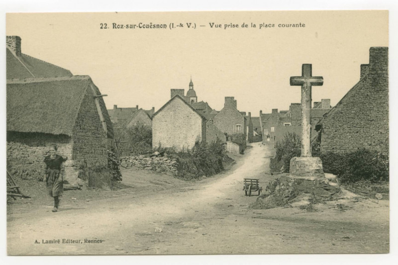 Carte postale ancienne 22. Roz-sur-Couësnon (I.-et-V.) - Vue prise de la place courante