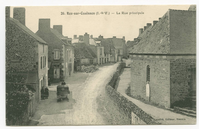 Carte postale ancienne 26. Roz-sur-Couësnon (I.-et-V.) - La Rue principale