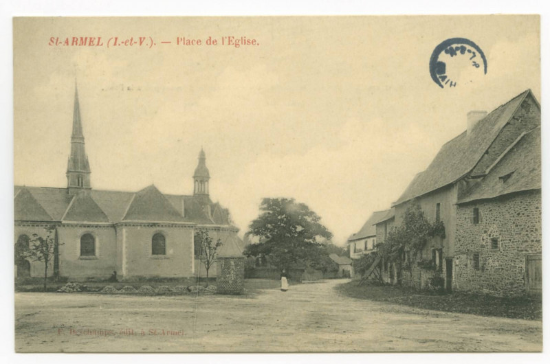 Carte postale ancienne St-Armel ( I.-et-V.) - Place de l'Eglise.