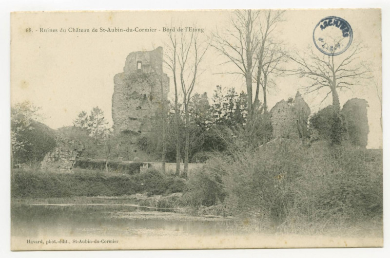 Carte postale ancienne 68.- Ruines du Château de Saint-Aubin-du-Cormier - Bord de l'Etang.