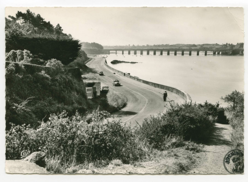 Carte postale ancienne 611  Saint-Briac - Le Balcon d'Emeraude
