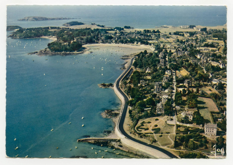 Carte postale ancienne Saint-Briac  (I.-et-V.) - V 315  - La Promenade