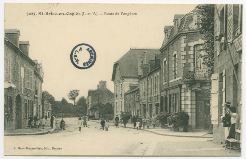 Carte postale ancienne 3023. Saint-Brice-En-Cogles (I.-et-V.) - Route de Fougères