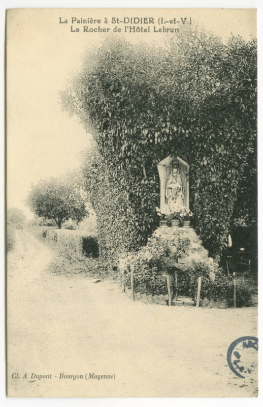 Carte postale ancienne La Painière à St-Didier (I.-et-V) Le Rocher de l'Hôtel Lebrun