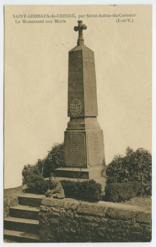 Carte postale ancienne Saint-Georges-de-CHESNE, par Saint-Aubin-du-Cormier (I.-et-V.). Le Monument aux Morts