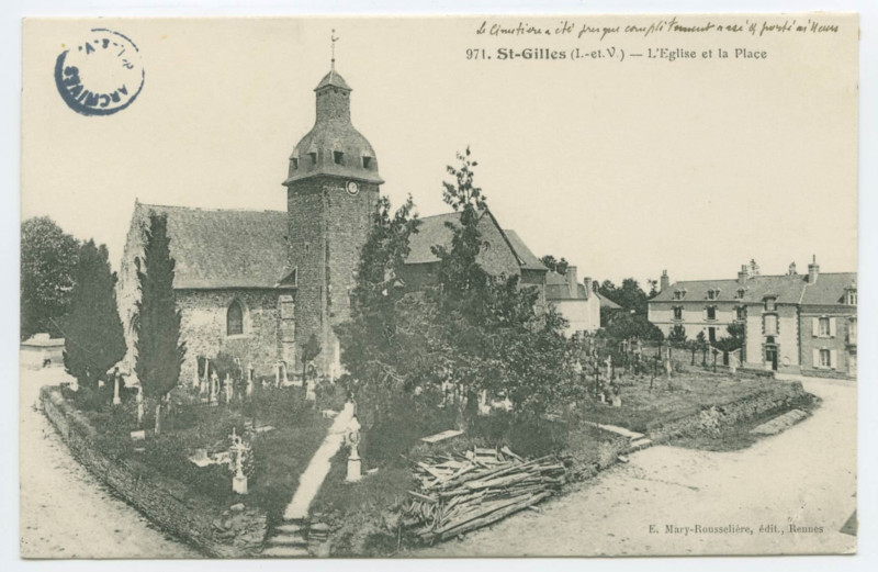 Carte postale ancienne 971. Saint-Gilles (I.-et-V.) - L'Eglise et la Place