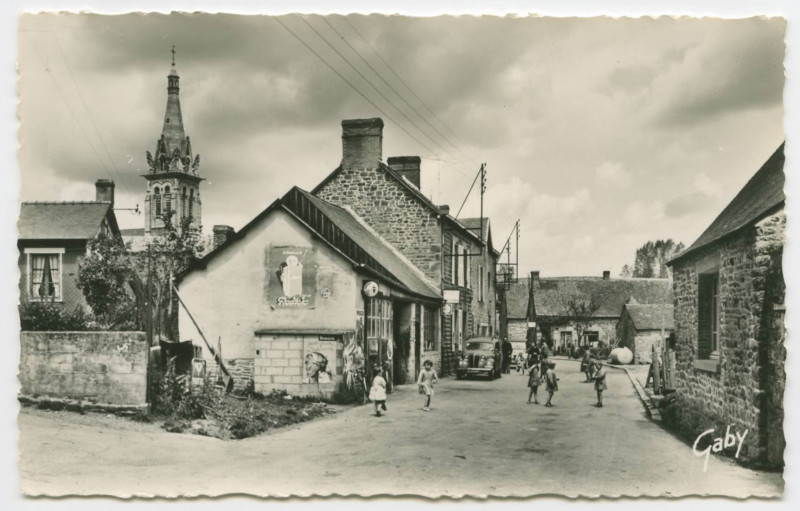 Carte postale ancienne 3 - Saint-Jean-sur-Couesnon (I.-et-V.) - La Grande Rue et l'Eglise