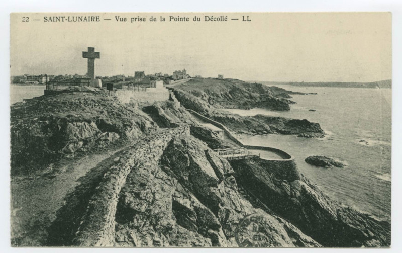Carte postale ancienne 22 - Saint-Lunaire - Vue prise de la pointe du Décollé