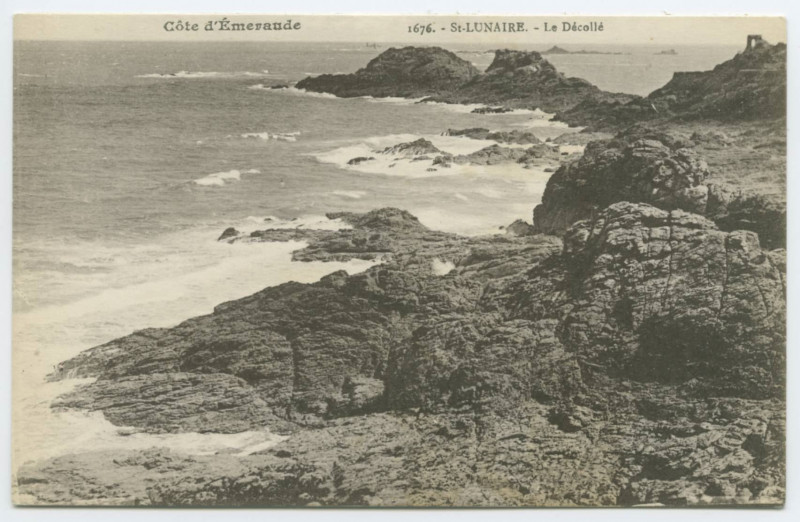 Carte postale ancienne Côte d'Emeraude.1676.- Saint-Lunaire. Le Décollé.