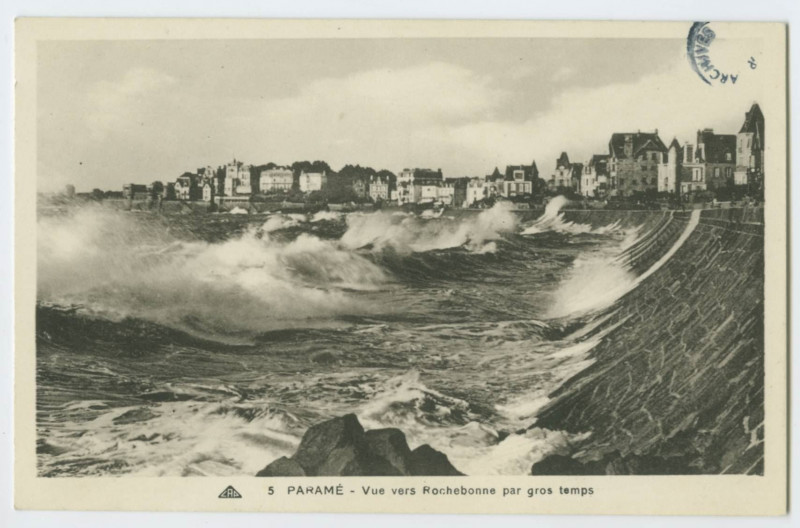 Carte postale ancienne 5 Parame - Vue vers Rochebonne par gros temps.