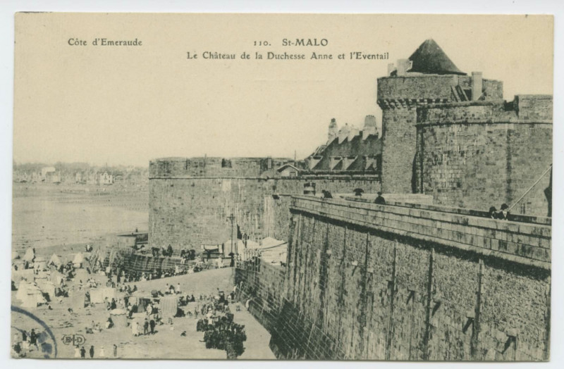 Carte postale ancienne 110  Saint-Malo - Le château de la Duchesse Anne et l'Eventail.