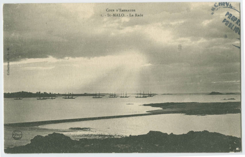 Carte postale ancienne 1.  Saint-Malo.- La rade